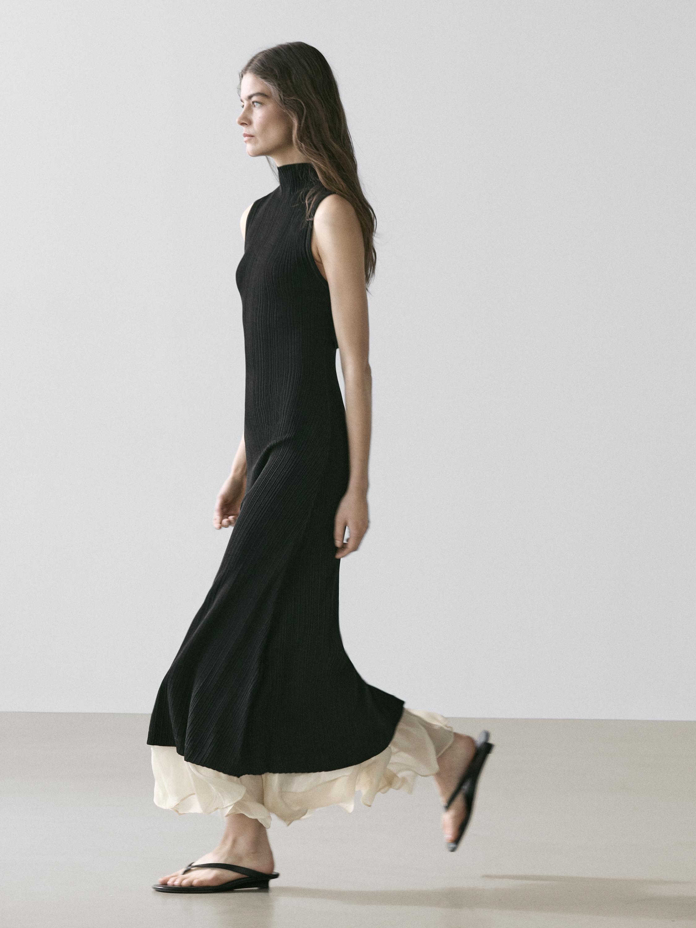 Pleated midi dress with ruffles
